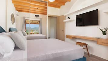 4 bedrooms, iron/ironing board, WiFi, bed sheets