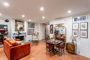 Interior - iFlat | Trastevere Secret Garden Suite (Rome)