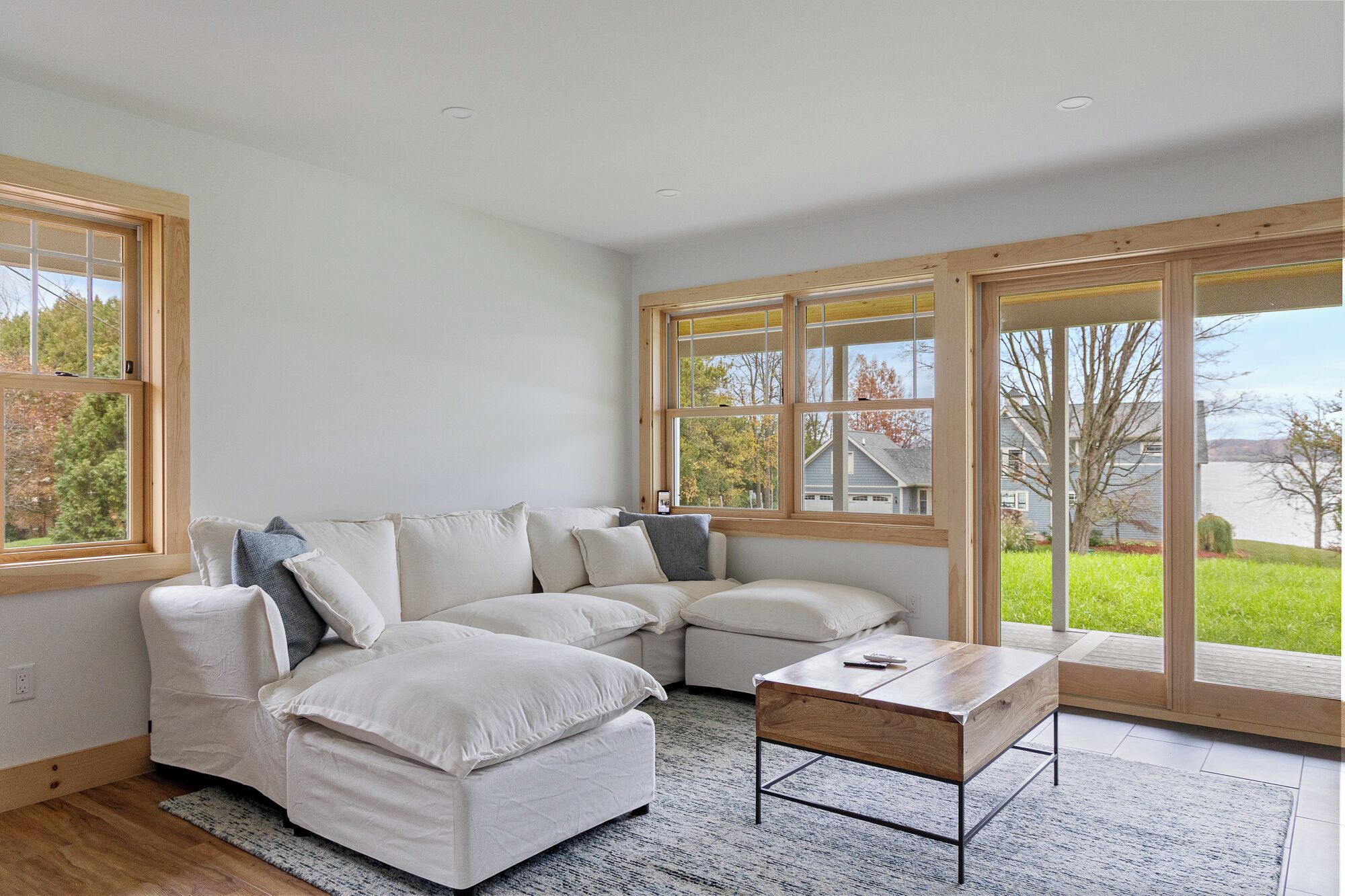 Cozy 2-bedroom Guest House In Perfect South Hero With Private Lake Access. - Grand Isle, VT