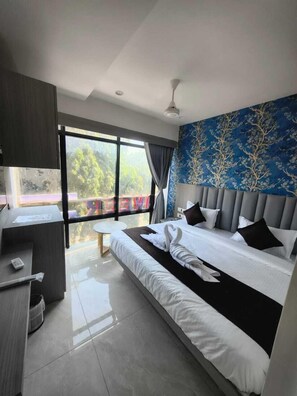 Deluxe Room - Hotel New Mahaveer (Ahmedabad)