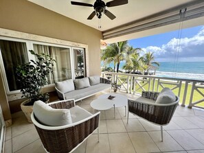 Terrace/patio - All-inclusive luxury beachfront condo, great sea views! (Cabarete)
