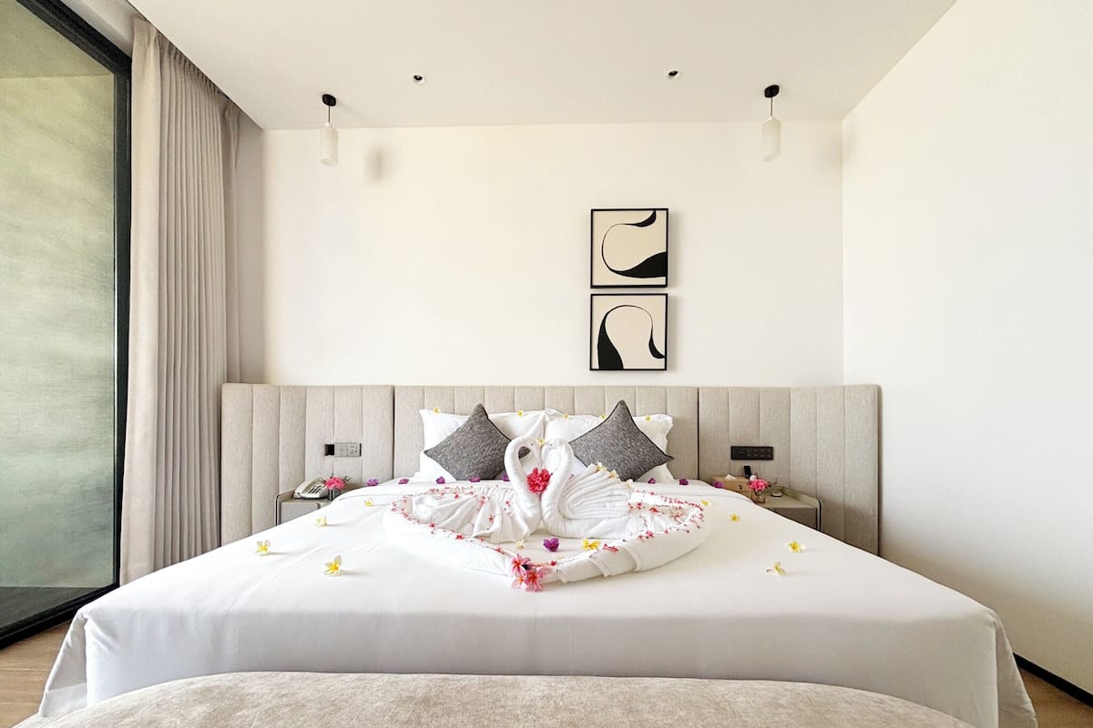 Ocean View Two-Bedroom Pool Villa | Bureau, Wi-Fi gratuit