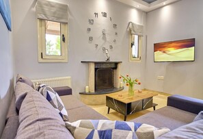 Télévision, cheminée