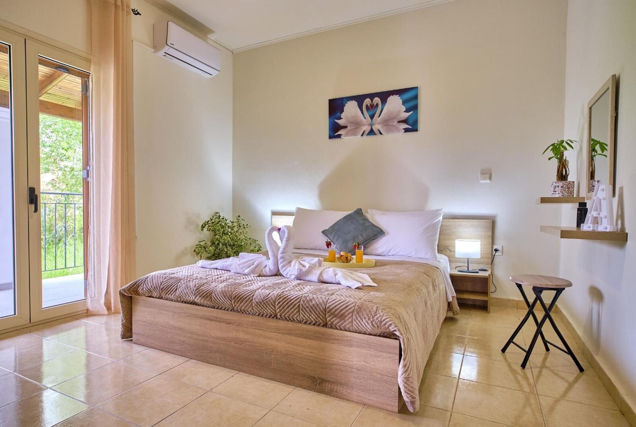 Fer et planche à repasser, Wi-Fi, draps fournis