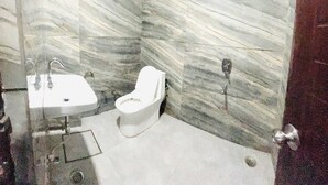 디럭스 더블룸 | 욕실