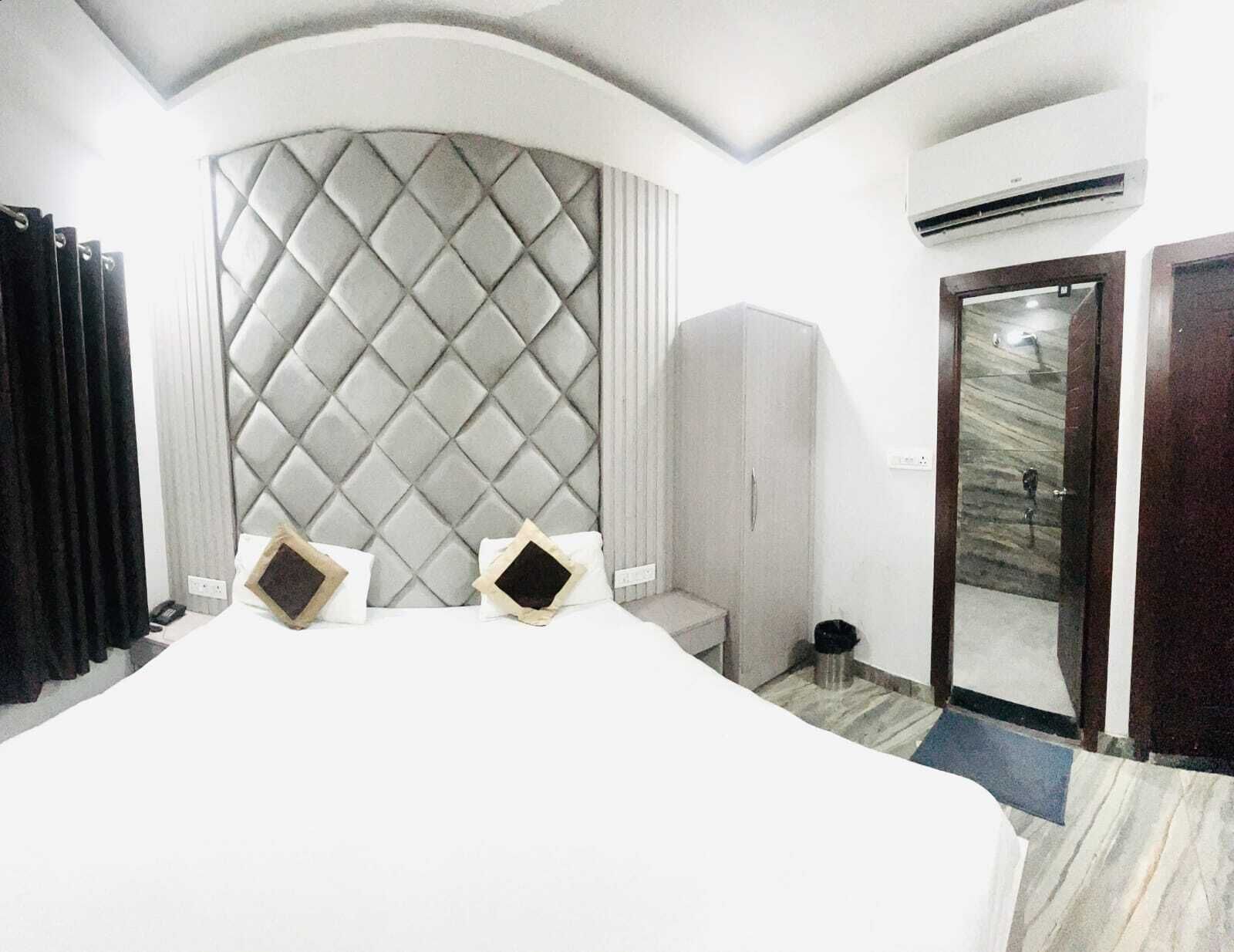 Deluxe Double Room | Desk, free WiFi