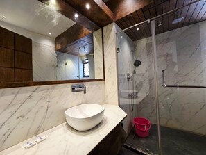 Superior Double Room, City View | Bathroom | Shower, towels, soap - Hotel Akashdeep (Kolkata)