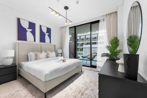 1 bedroom, iron/ironing board, WiFi, bed sheets - Free housekeeping visits during your stay - StayShort - Chic 1 Bedroom Apartment that sleeps 4 in JVC! (JVC)