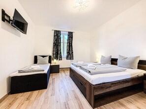 2 bedrooms, free WiFi, bed sheets - Vacation apartment Gleis.2 (Oberstaufen)