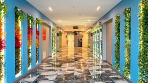 Reception - zoom airport hotel (Istanbul)