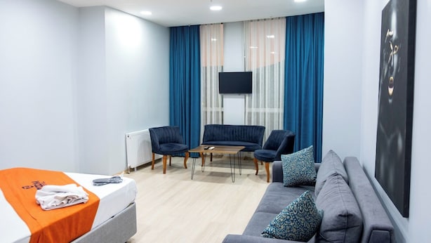 Comfort Double Room Single Use, Balcony, City View | Free WiFi - zoom airport hotel (Istanbul)