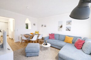 TV, ping pong, stereo - Vacation apartment in Sahlenburg with sea view (Cuxhaven)