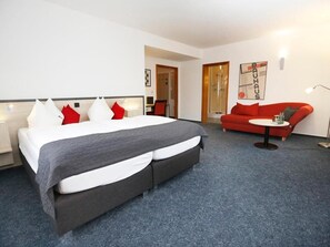 Desk, free WiFi - Hotel 7 Säulen (Dessau-Roßlau)