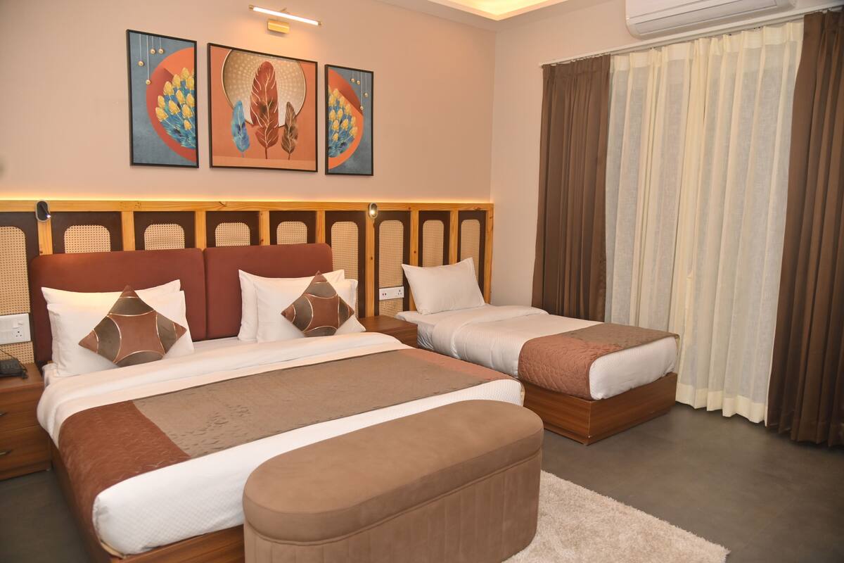 Egyptian cotton sheets, premium bedding, memory-foam beds, desk