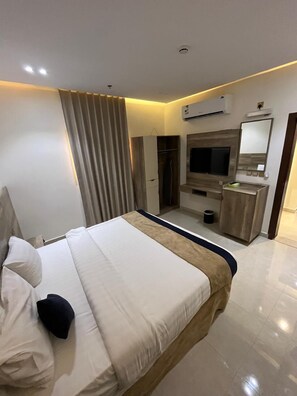 In-room safe, blackout drapes, iron/ironing board, free WiFi - Golden elite (Madinah)