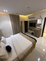 In-room safe, blackout drapes, iron/ironing board, free WiFi