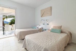 Silitysrauta/-lauta, Wi-Fi, vuodevaatteet