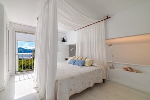 Ferros/tábuas de passar roupa, Wi-Fi, roupa de cama