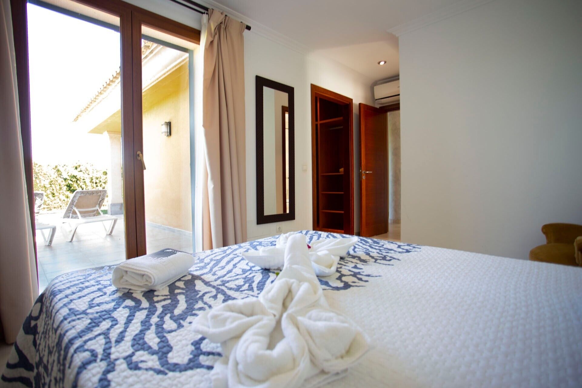 5 chambres, Wi-Fi, draps fournis