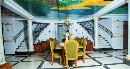 Maison Blanche Biteng