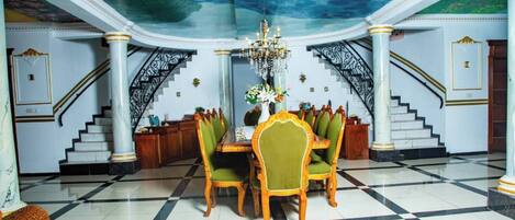 House, Multiple Bedrooms, Smoking, Balcony | Dining room