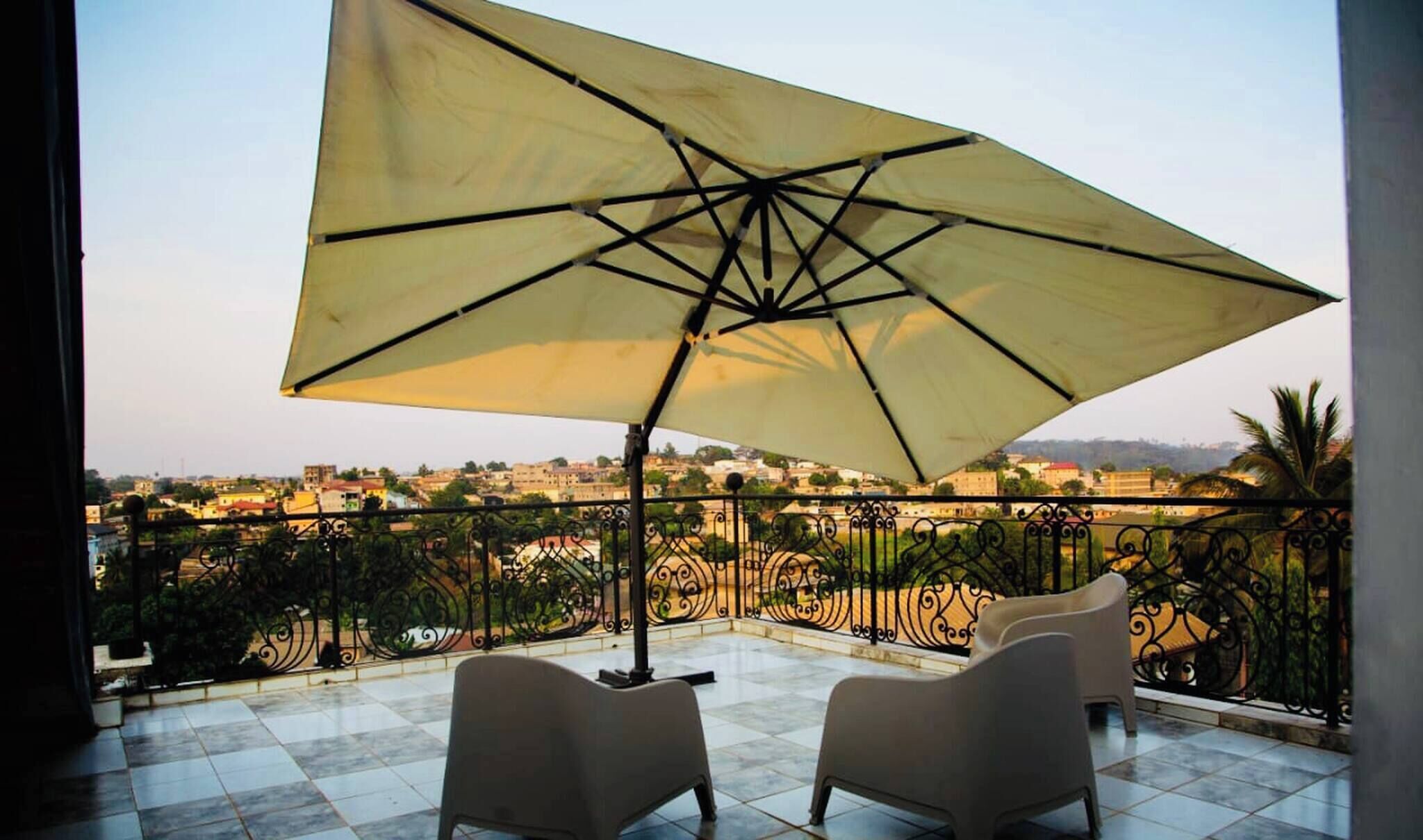 Casa, varias habitaciones, para fumadores, balcón | Terraza o patio