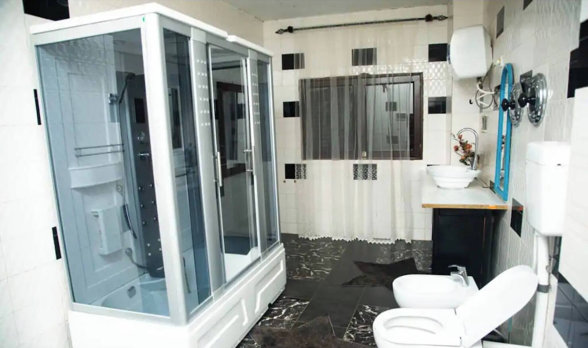 Casa, varias habitaciones, para fumadores, balcón | Baño
