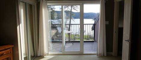 Tabla de planchar con plancha, cuna de viaje y wifi gratis