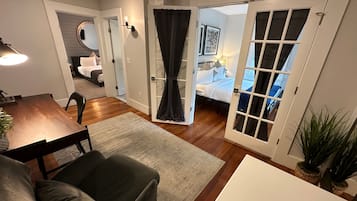 House | 8 bedrooms
