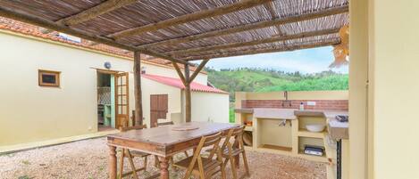 屋外ダイニングエリア