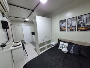 Ferros/tábuas de passar roupa, Wi-Fi de cortesia, roupa de cama