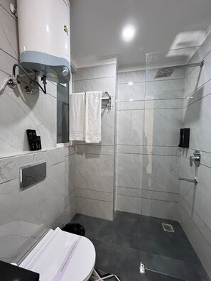 Double or Twin Room | Bathroom | Shower, free toiletries, towels, soap - PINK GUAVA 46  (Gurugram)