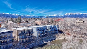 Exterior - Spacious 2BDRM, 2BA on the quiet edge of downtown Salida, Mountain Views, 2 blocks to shops (Salida)