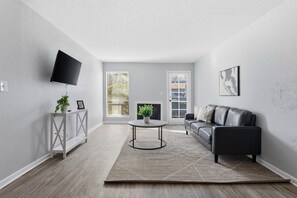 Smart TV, offices - Welcoming apartment with modern style (Kansas City)