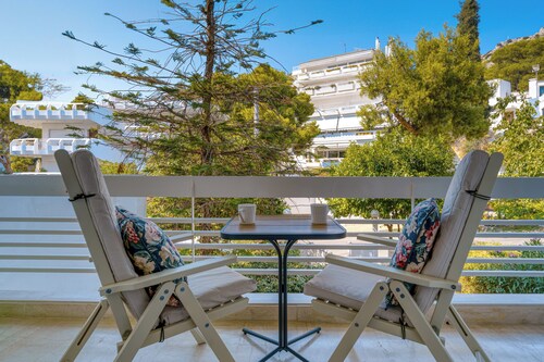 Minimal 1BD apt. in a quiet area near the centre