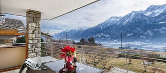 Alpenglow Maison Lugon – Mountain Views 5 Minutes from Aosta