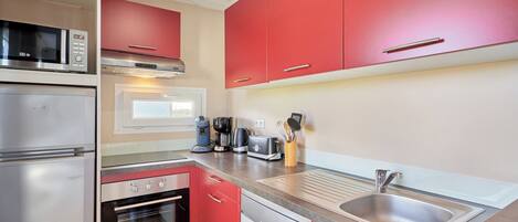 Fridge, microwave, oven, dishwasher