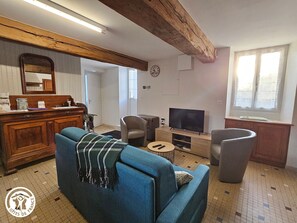 TV - Cozy countryside home near Puy du Fou (Les Herbiers)