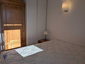 1 bedroom - Spacious 2-room with parking - Font-Romeu Center (Font-Romeu-Odeillo-Via)