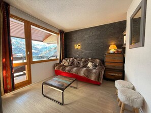 Living area - Studio ski-in/ski-out, balcony with view - Méribel Mottaret (Méribel)