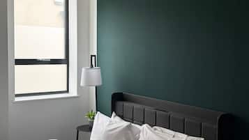 Apartamento de lujo, 2 habitaciones, vistas a la playa | Tabla de planchar con plancha, wifi gratis, accesible en silla de ruedas