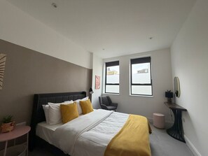 Lyxlägenhet - 2 sovrum - utsikt mot stranden | Strykjärn/strykbräda, gratis wi-fi och rullstolsanpassning