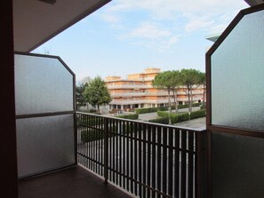 Apartment, 2 Schlafzimmer, Balkon | Balkon