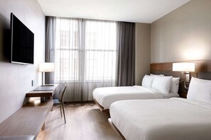 1 chambre, bureau, fer et planche à repasser, Wi-Fi