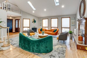 Smart TV, chimenea y videojuegos 