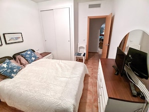 3 多间卧室、上网接入