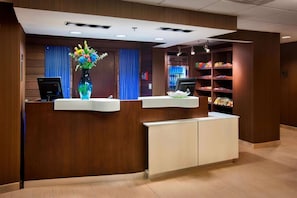 Lobby - Close to MetLife Stadium + Free Breakfast & Gym (East Rutherford)