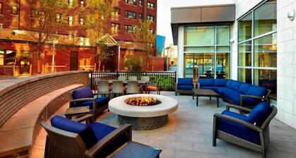 Near Cleveland Clinic | Bistro + Free Shuttle