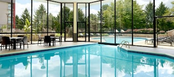 Steps from University of Dayton + Restaurant&Pool