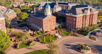 Steps from University of Dayton + Restaurant&Pool